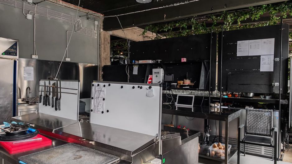 Spațiu  576mp+120mp curte  la 5 minute de Metrou Pipera - Poză 15