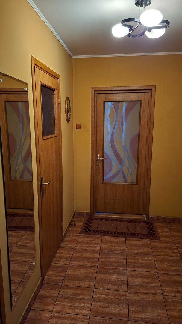 Vânzare 4 camere in Titan- Codrii Neamțului– 2 bai, bloc 4 etaje - Poză 1