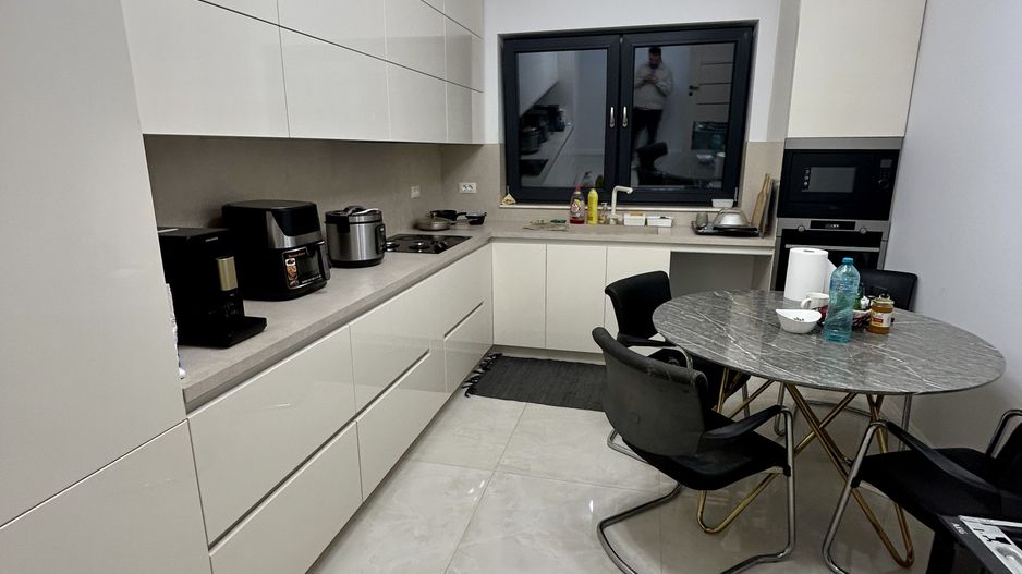 Casă premium 4 camere Zona Oncea - Poză 6