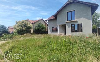 Casa cu teren de 697 mp si 5 dormitoare, Westfield - Poză 1