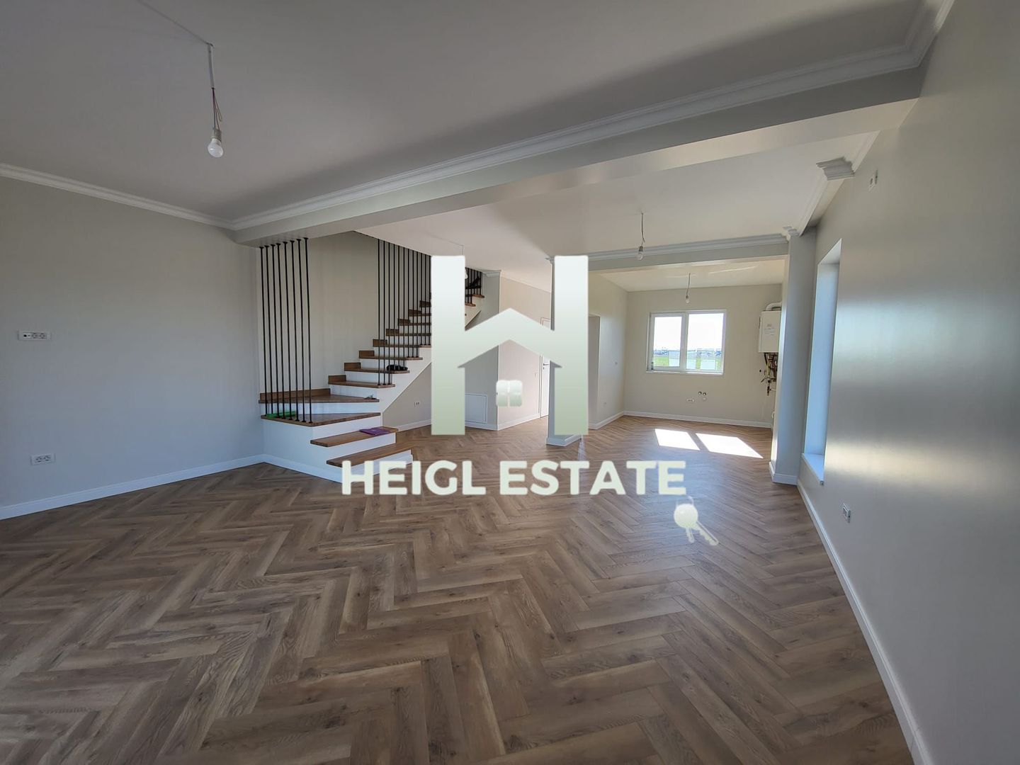 Duplex finalizat cu 4 camere in Mosnita Noua - Poză 2