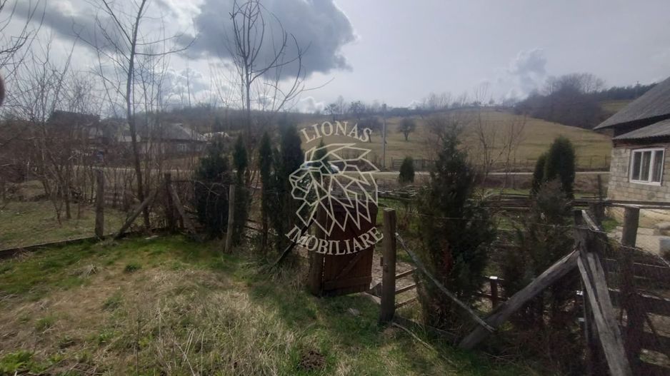 Teren 300 mp+Cabana pe piloni 15 mp-imprejmuit-Livezile - Poză 5