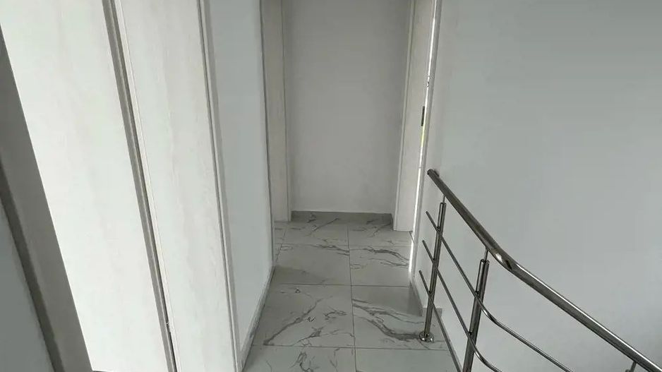 vila comuna berceni 4 camere - Poză 3