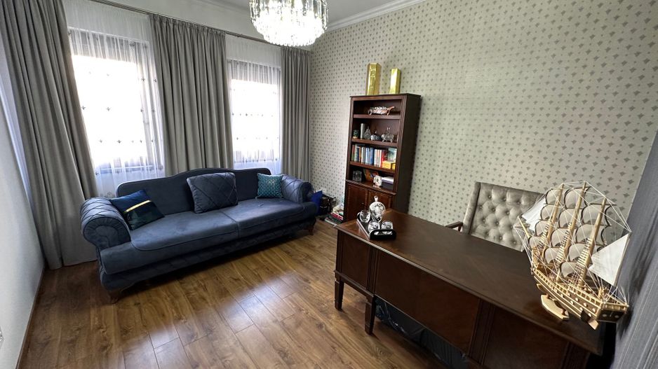 CASA EXCEPTIONALA CU LIVADA PROPRIE - Poză 45