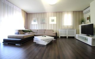 PENTHOUSE zona Braytim, terasa de 50mp, strada secundara foarte linistita! - Poză 2