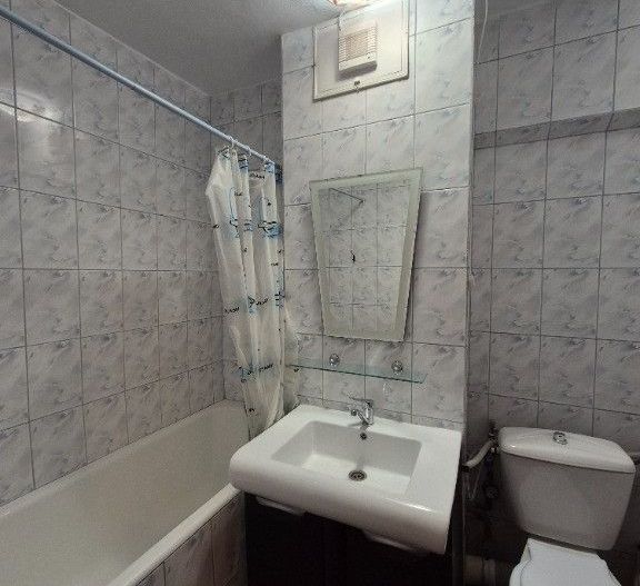 Apartament 2 camere decomandat de inchiriat, 54 mp, 6 min metrou Lujerului - Poză 10