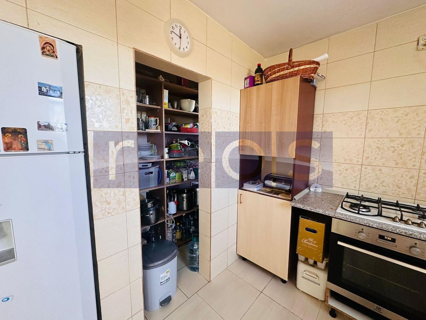 2 CASE DE VANZARE | CREVEDIA | 8 CAMERE - Poză 5
