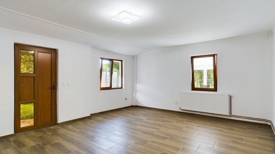 Casă cu 4 camere în Urseni, complet renovată! - Poză 17