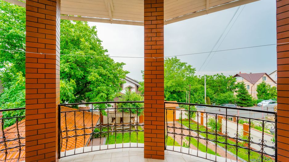 Casă în Chișinău, de vânzare, cu suprafața de 270 m2 pe teren de 6 ari or. Codru. - Poză 5