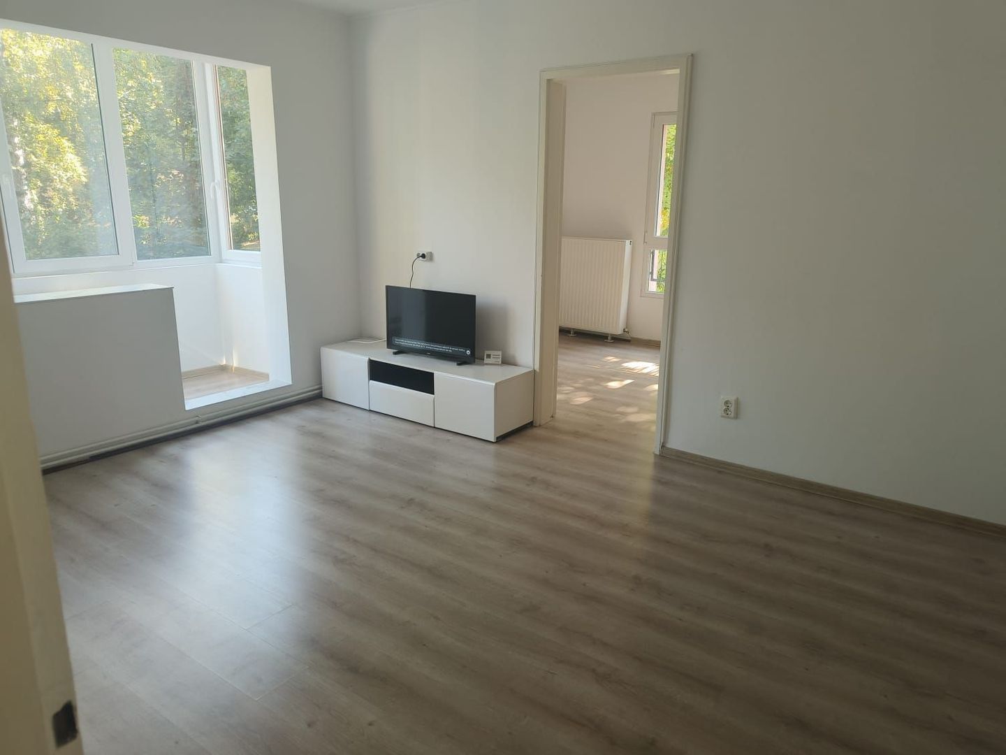 Apartament 2 camere zona Astra,strada Uranus - Poză 1