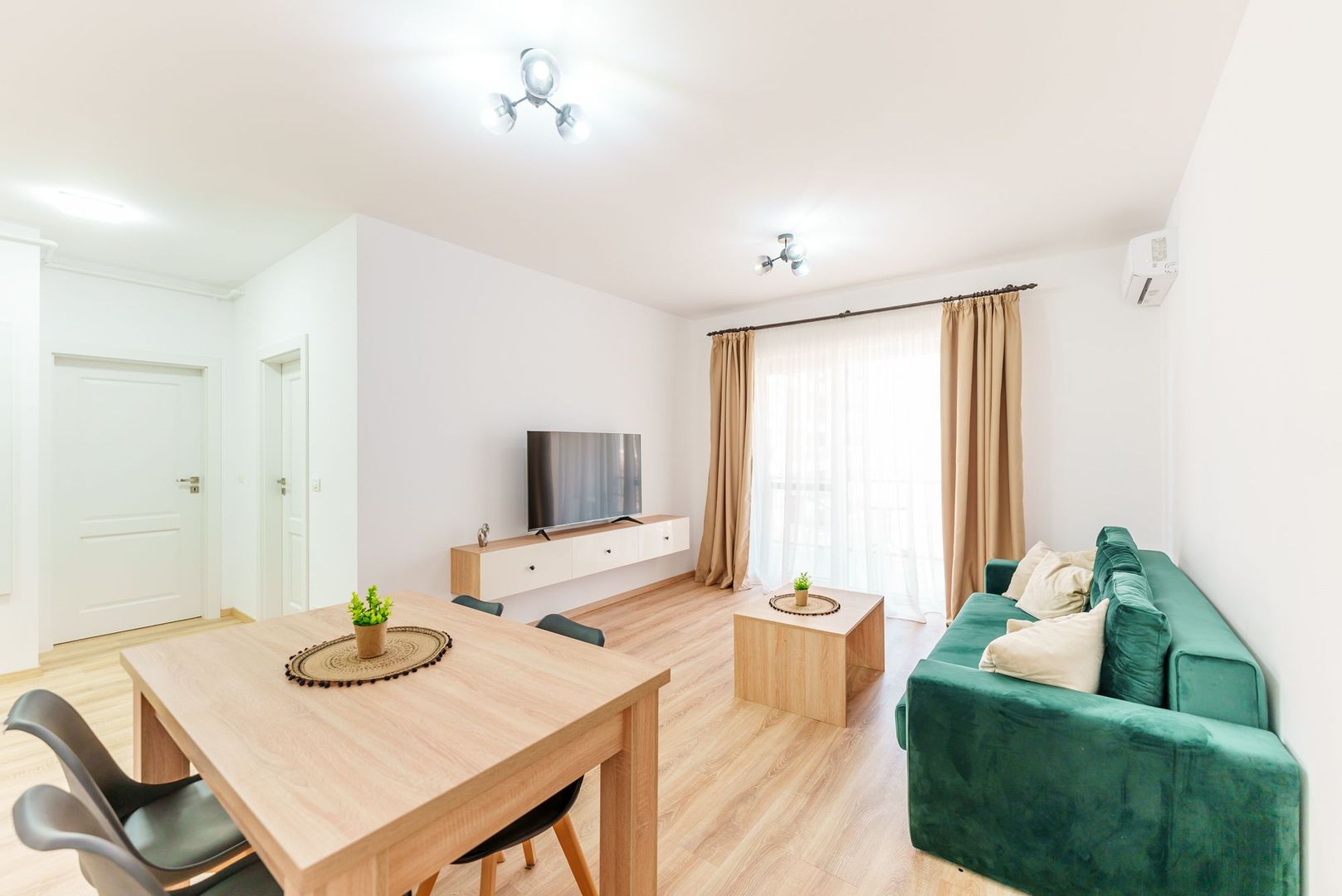 Apartament exclusivist 2 camere AdoraPark - Poză 1