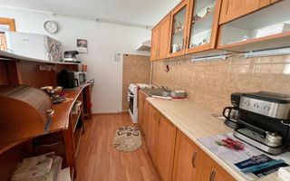 Casa 3 camere 80 mp utili curte comuna si balcon 3,75 mp în Ștrand - Poză 4