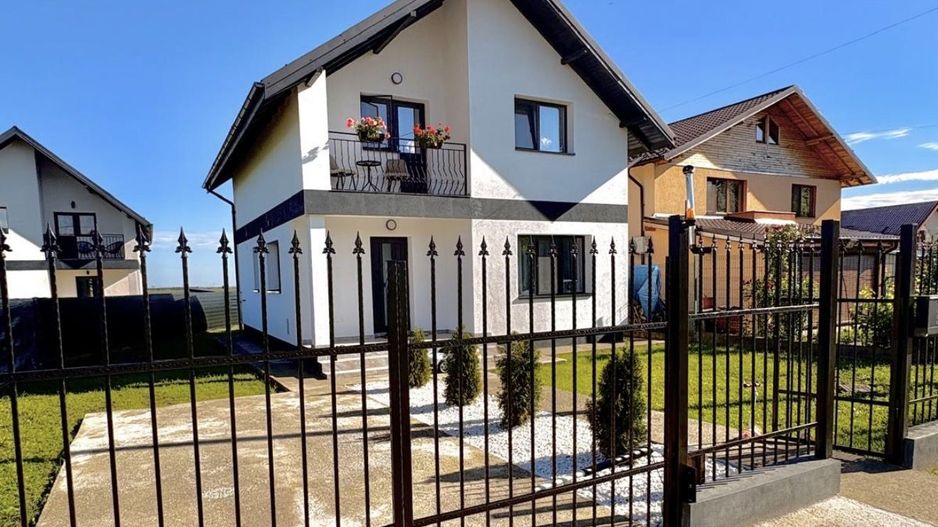 Vilă nouă 155 mp cu terasă acoperită și curte 448 mp Bănești Prahova - Poză 1