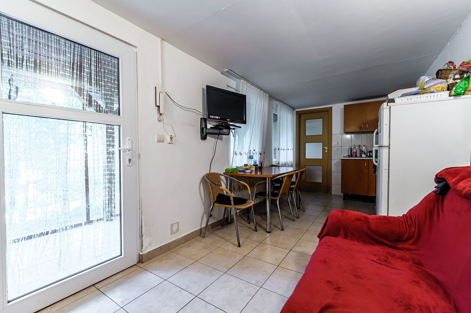 Casă cu teren de 1440 mp în Aradul Nou. Str Molidului. - Poză 7