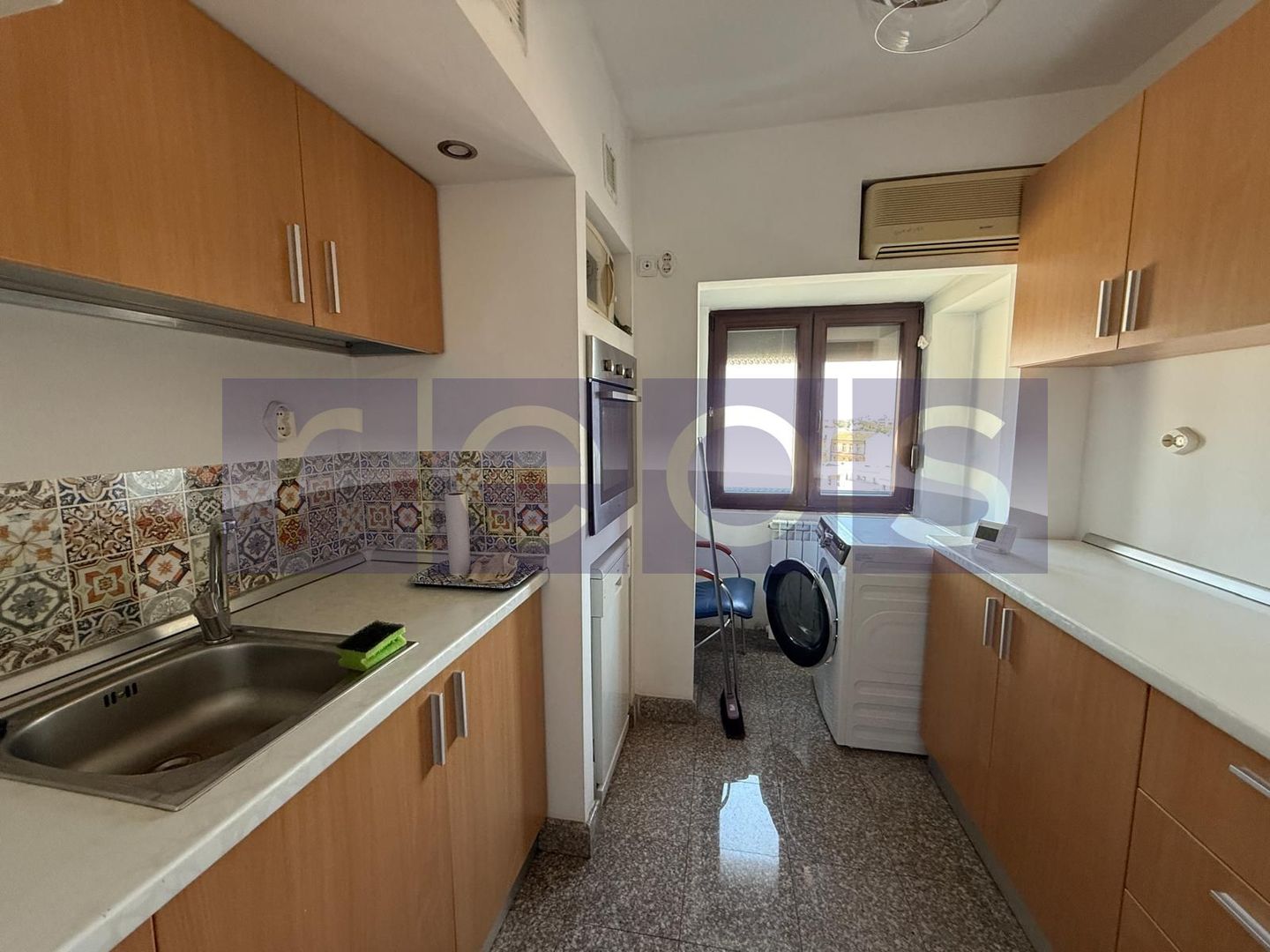 Apartament Unirii | 2 camere| Tribunalul București | vedere spate | - Poză 8