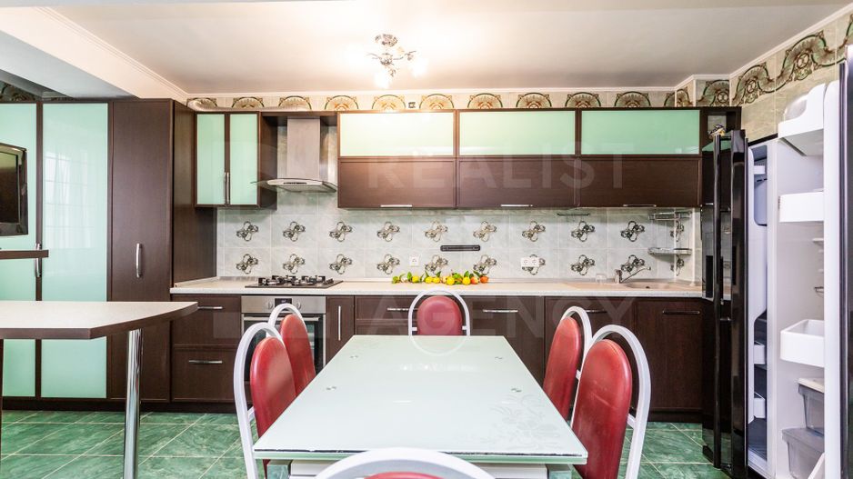 Vânzare, apartamnet 4 camere + living, str. Alba Iulia, Buiucani - Poză 5