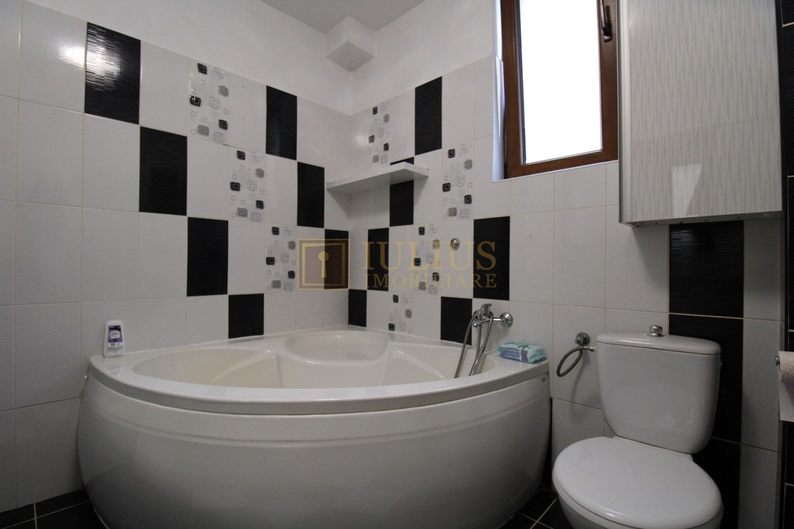 Studio; dormitor + sufragerie, langa IQ Hotel - zona de sud. - Poză 15