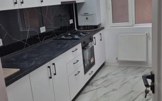 Apartament cu 3 camere ~ zona Centru ~ etaj 4 ~ confort 1 - Poză 1