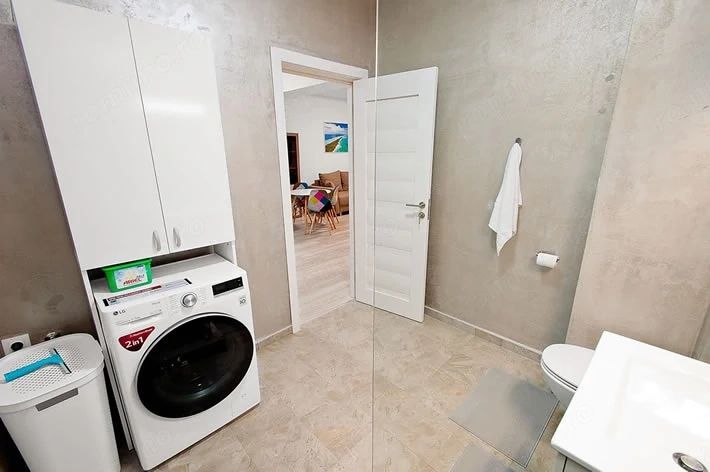 De inchiriat apart. 2 Camere - Riviera - Vedere Dunăre și Parcare Privată - Poză 7