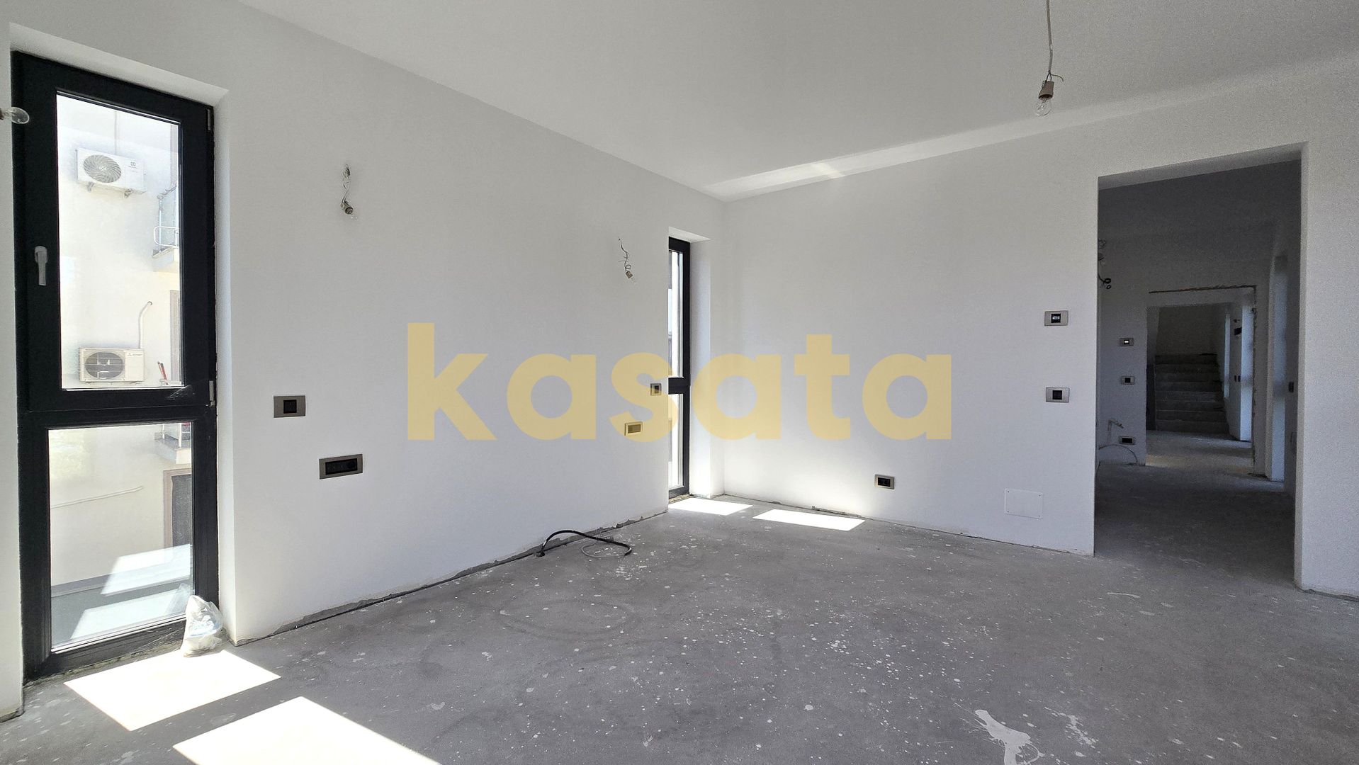 Vila Sisesti | 4 camere | Curte libera 211 mp | VIDEO - Poză 9