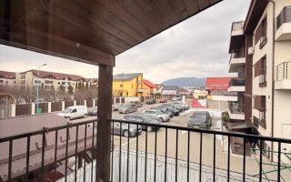 Casă înșiruită de închiriat | Tractorul | Grădină & Parcare privată - Poză 9