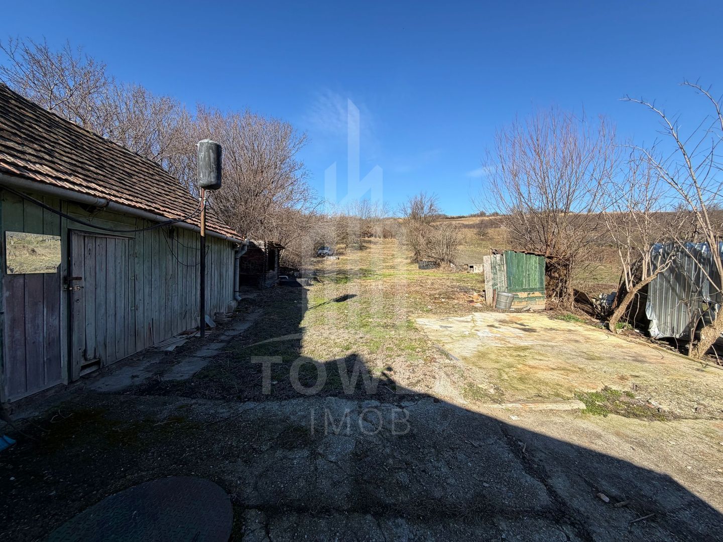 Casă spațioasă si 1790mp teren de vanzare in Hașag, la doar 30 km de Sibiu - Poză 5