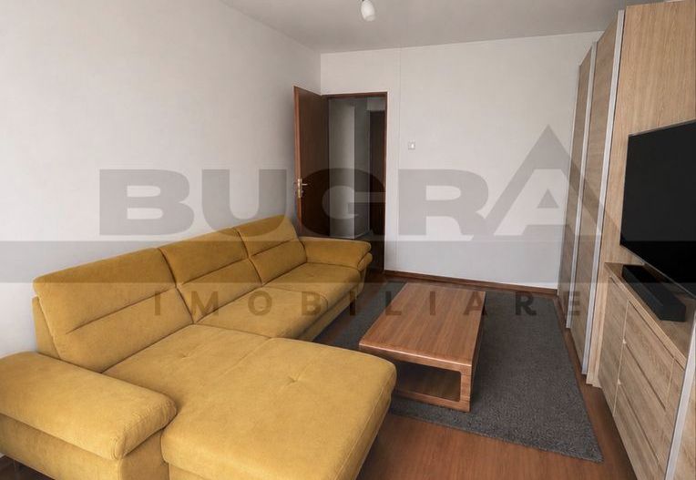 Apartament de 2 camere, 55mp, decomandat, parcare, zona Plopilor - Poză 2