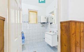 Casă cu 3 camere și teren generos în Battonya - Poză 9