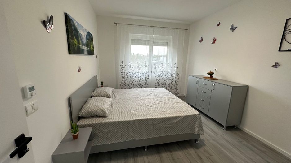Apartament 3 camere  la prima inchiriere - Poză 16