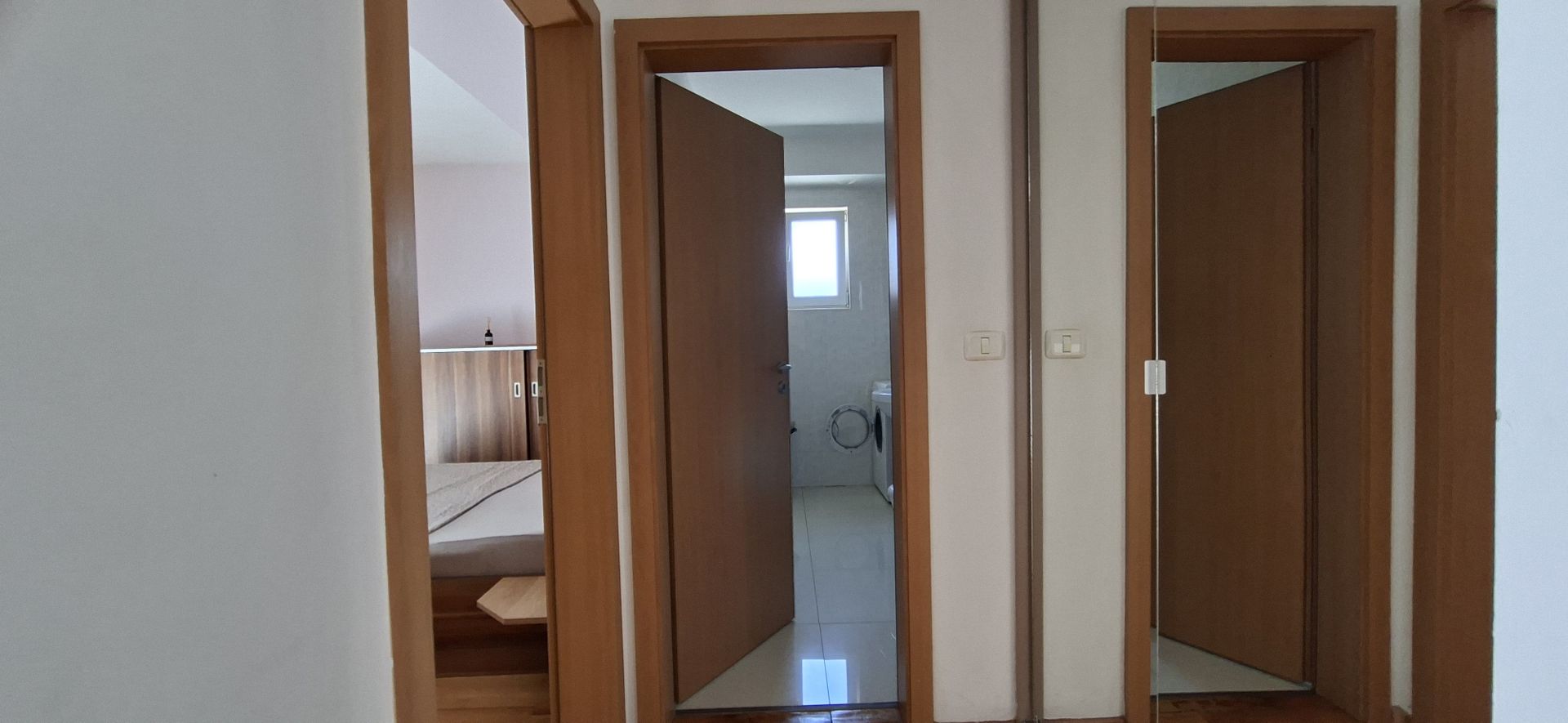 Apartament cu 2 camere si loc de parcare - Torontalului - Poză 11