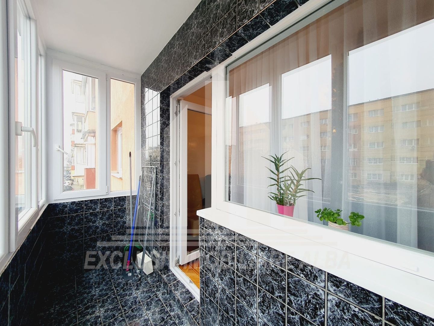 Apartament 5 camere decomandate | 100 mp | Mobilat si utilat | Cetate - Poză 10