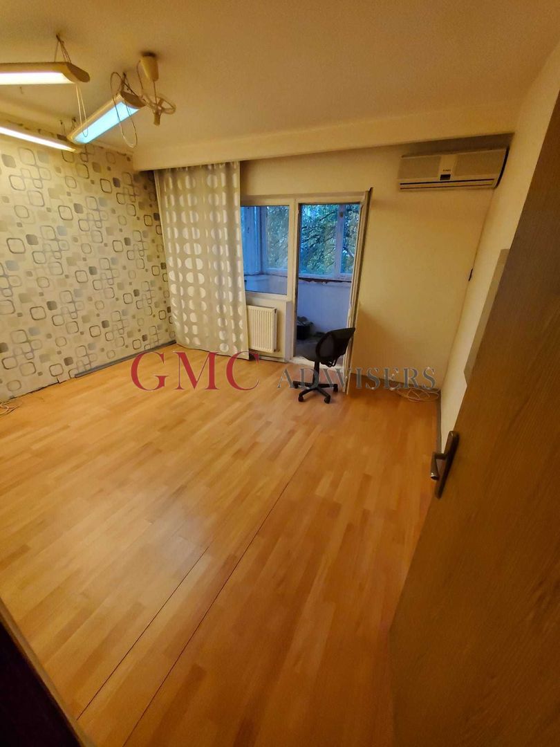 Apartament 4 camere Nerva Traian - Poză 1