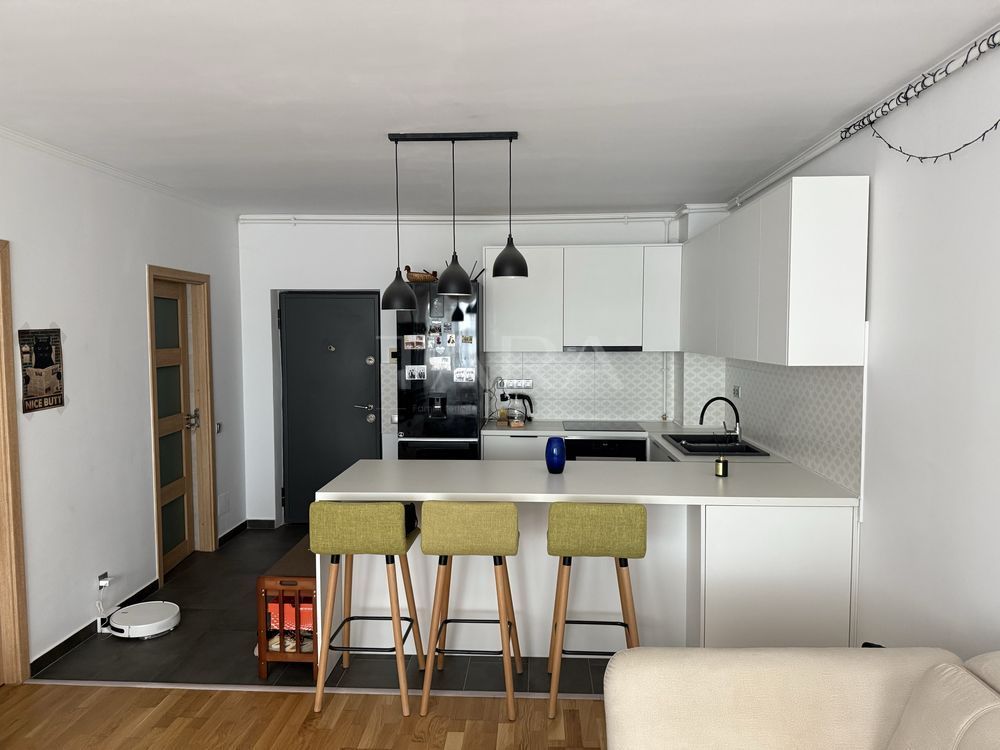 Apartament 2 camere – zona BMW, etaj intermediar - Poză 1