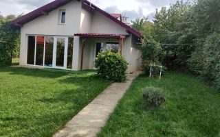 Casă de închiriat în Buznea, la 2 km de Piața Târgu Frumos - Poză 1