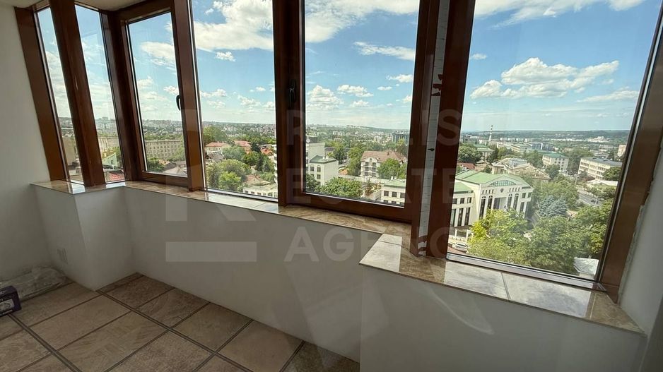 Chirie, apartament, 3 camere 120 mp, bd. Ștefan cel Mare, Centru - Poză 10