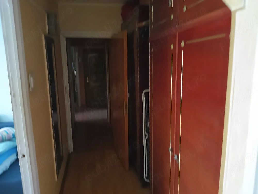 Apartament 3 camere de vanzare Gorjului - Poză 2