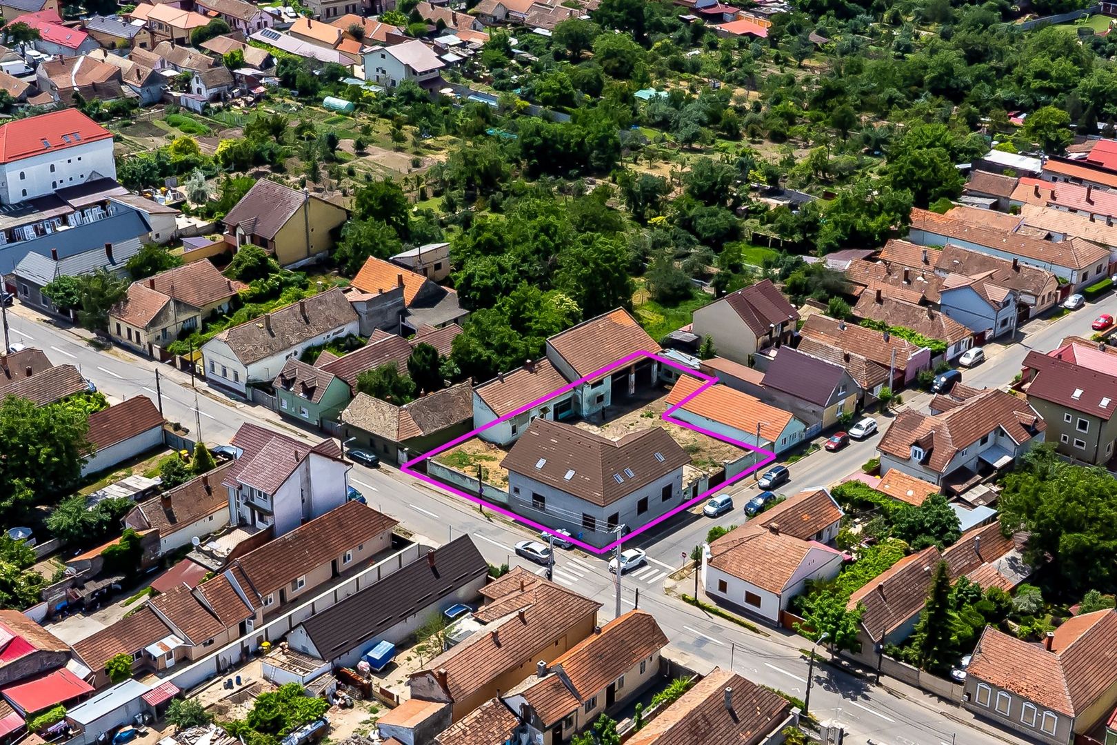 Imobil cu vizibilitate maximă și teren generos în Aradul NOU. - Poză 4