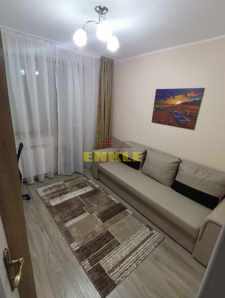 De închiriat apartament cu 3 camere - Poză 7