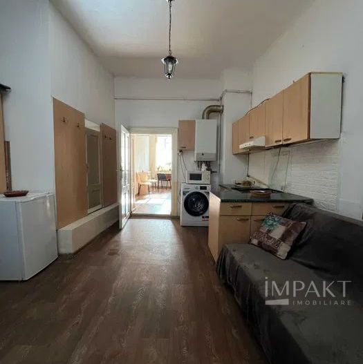 Apartament cu 2 camere de vanzare in zona ultracentrala! - Poză 2