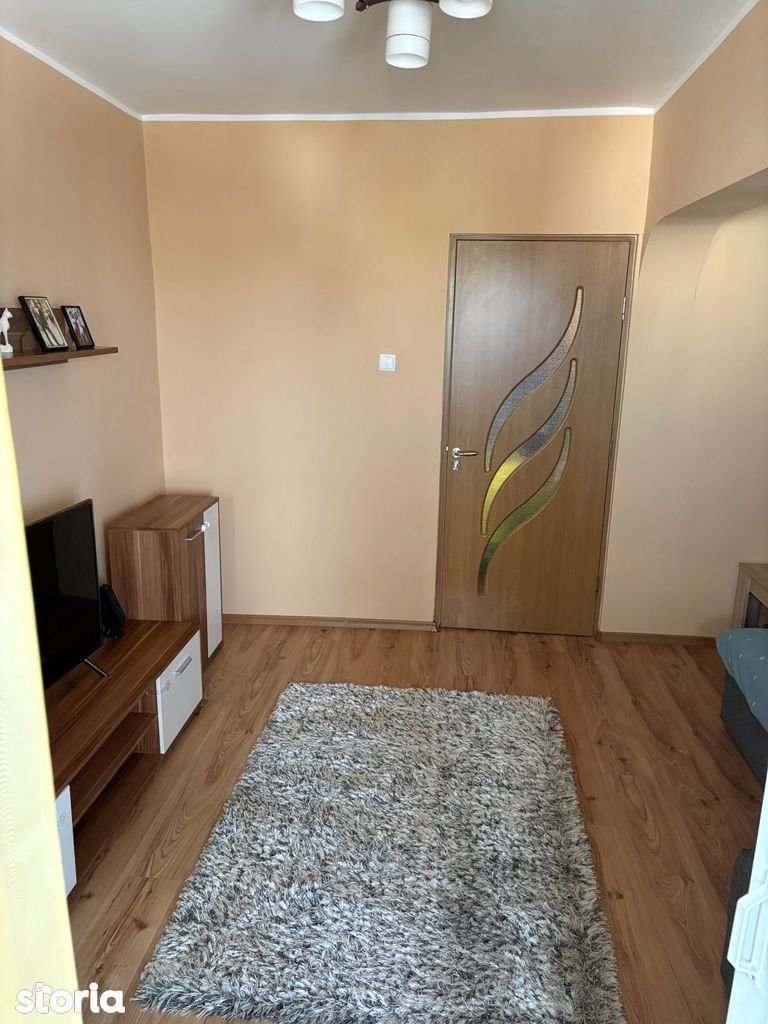 Apartament 2 camere, etaj 4/4, Micro 14 - Poză 2