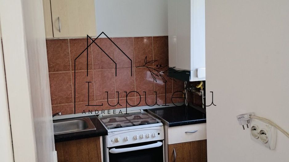 Garsoniera de Inchiriat | Zona OMV Vasile Milea | Balcon | Renovată - Poză 5