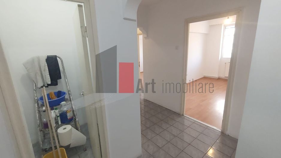 Vânzare apartament decomandat 3 camere cu centrală - Str. Baciului - Poză 7