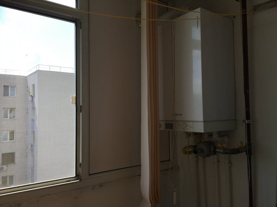 Apt 3cam renovat  69mp, dotat cu  CT, AC , an 1985  etaj 7/8, mobilat - Poză 4