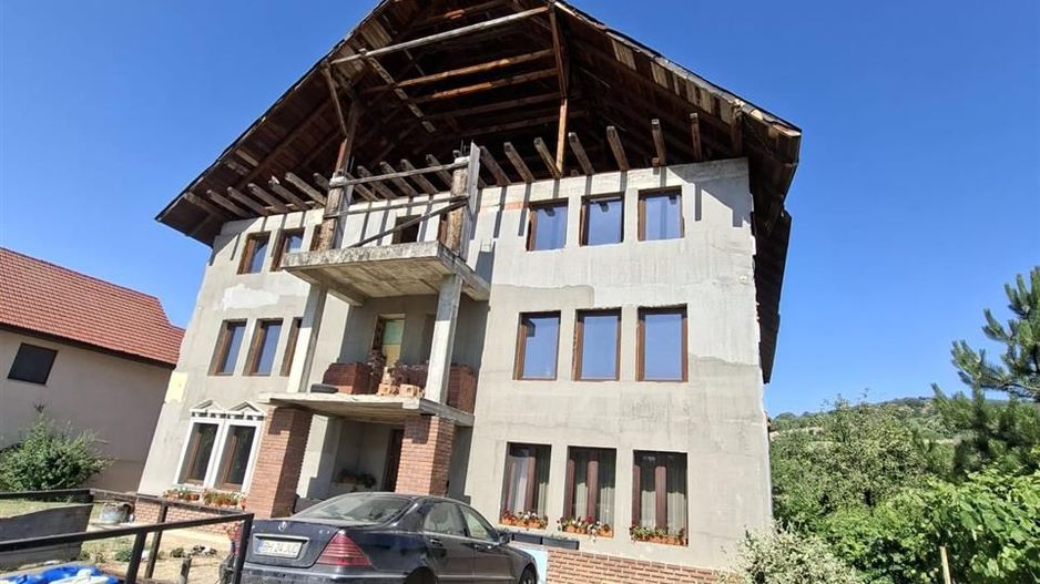 Pensiune de vanzare in Oradea zona Podgoria - Poză 4