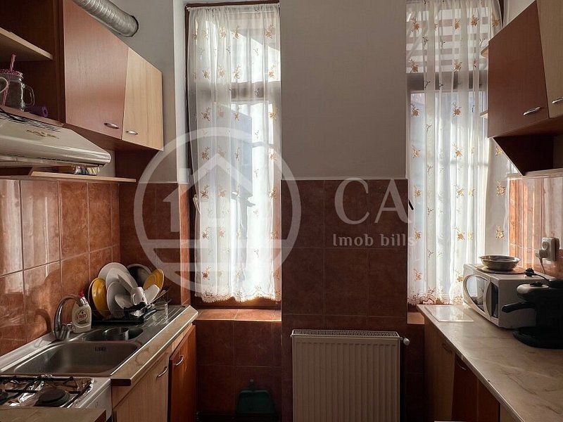 Apartament cu 3 camere de inchiriat, zona Centrala Oradea - Poză 2