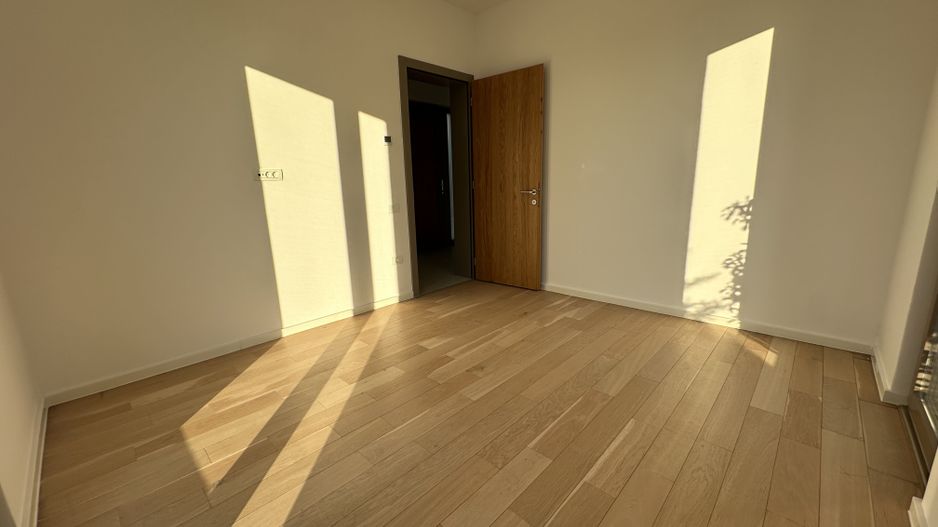 Casa cu 4 camere - Dumbarvita - Poză 6