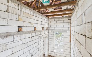 Casă la roșu în localitatea Almaș, Arad. - Poză 13