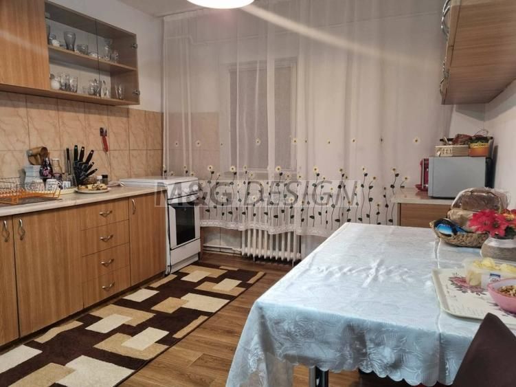 Apartament 2 camere Soarelui - Poză 3