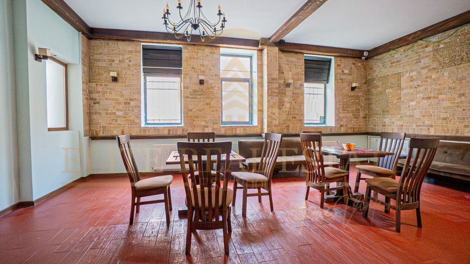 Ultracentral - Proprietate comercială P+M la 200 m de mare. - Poză 12