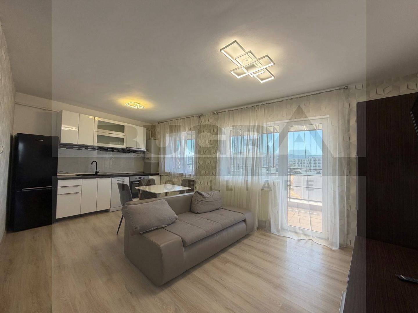 Apartament de 4 camere, modern, 87mp, parcare, zona The Office - Poză 1